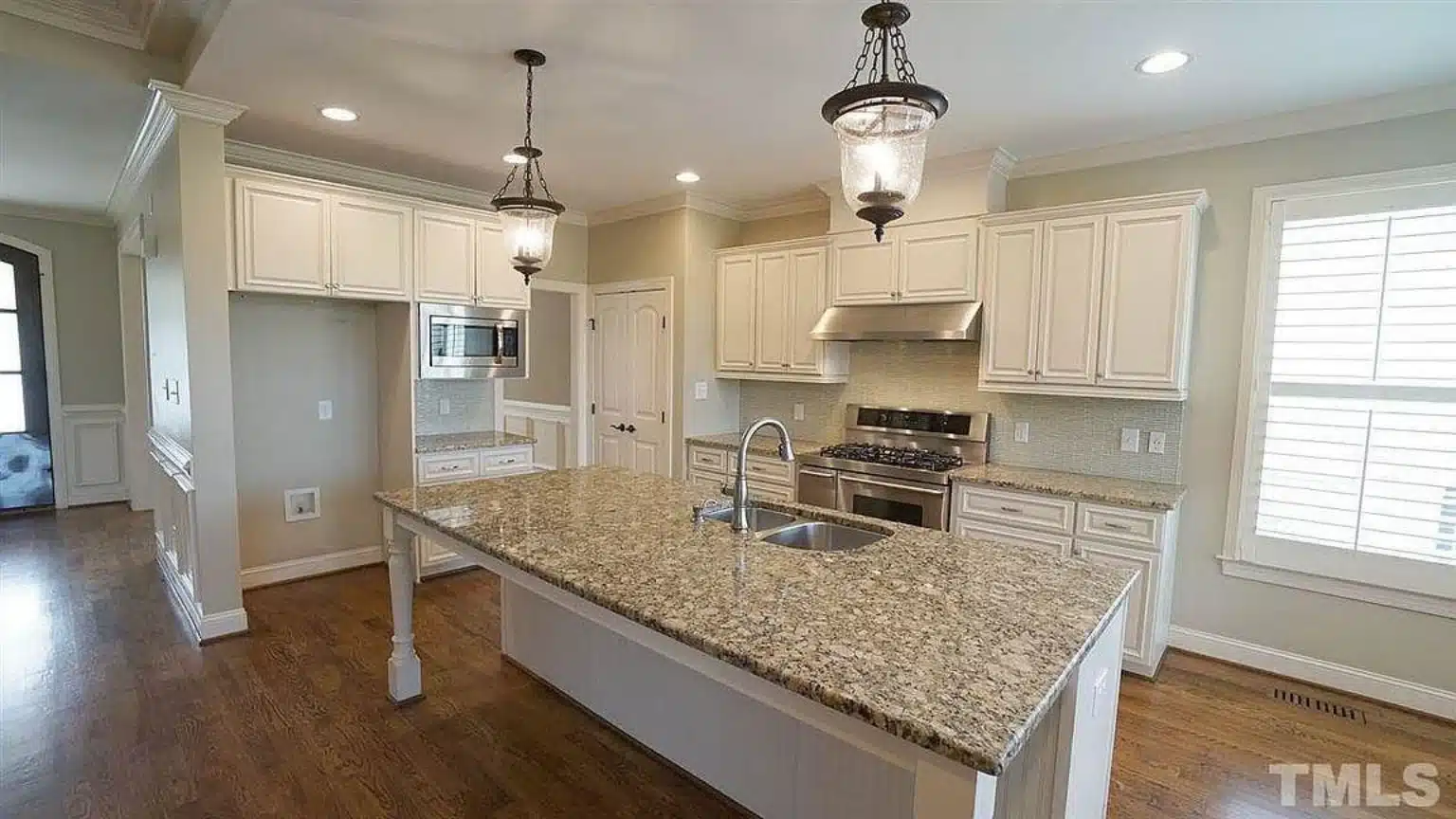 Elegant Mediterranean house Plan with 5 Beds, CAD & Designs