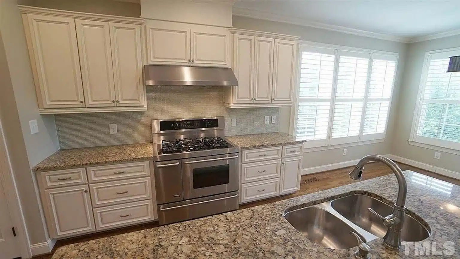 Elegant Mediterranean house Plan with 5 Beds, CAD & Designs