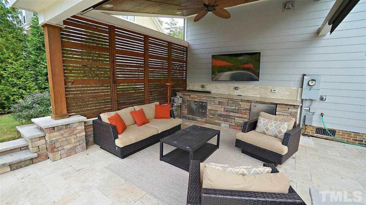 Elegant Mediterranean house Plan with 5 Beds, CAD & Designs