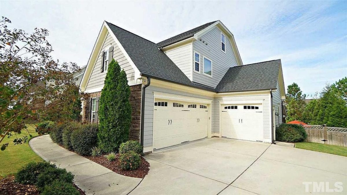 Elegant Mediterranean house Plan with 5 Beds, CAD & Designs