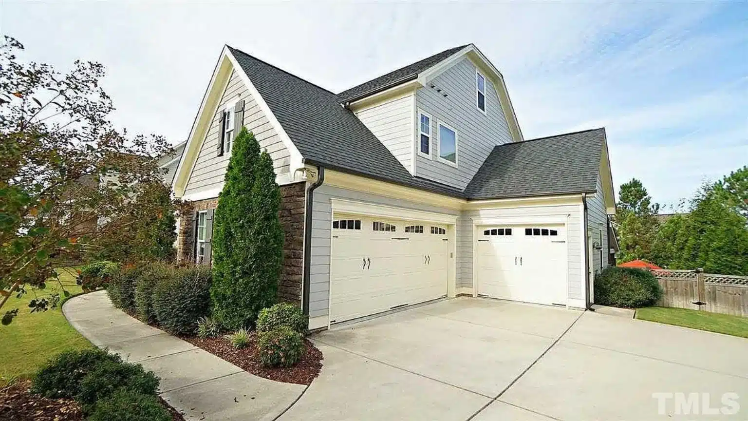 Elegant Mediterranean house Plan with 5 Beds, CAD & Designs