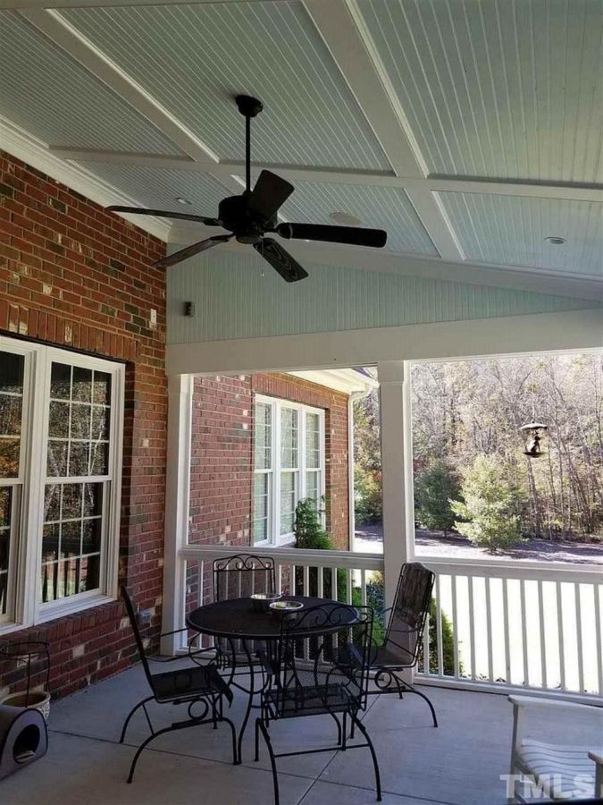 Elegant house Plan with Beautiful Architecture Design