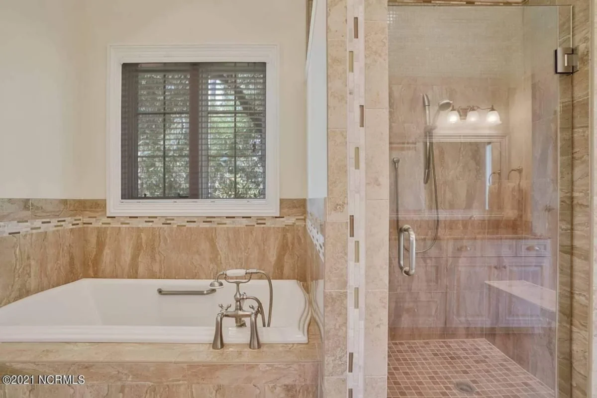 Traditional 4-Bedroom house Plan & Blueprint Designs