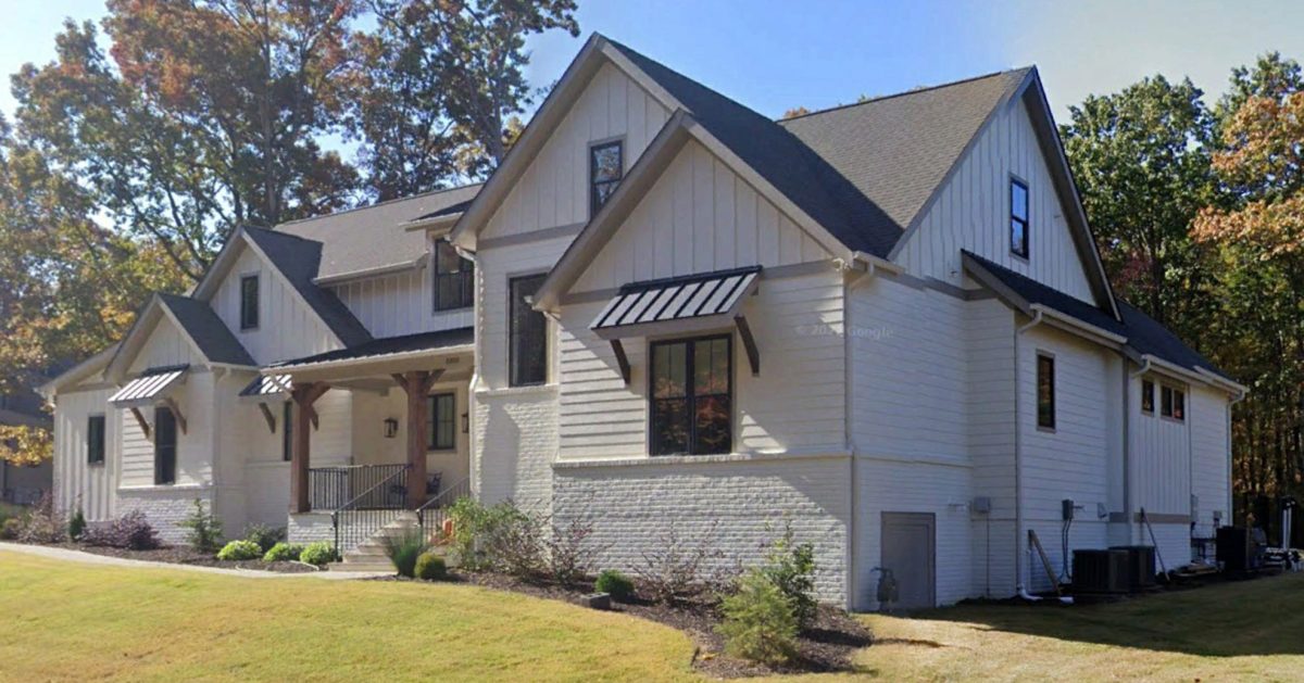 Traditional Farmhouse house Design with Detailed Floor Plan and CAD