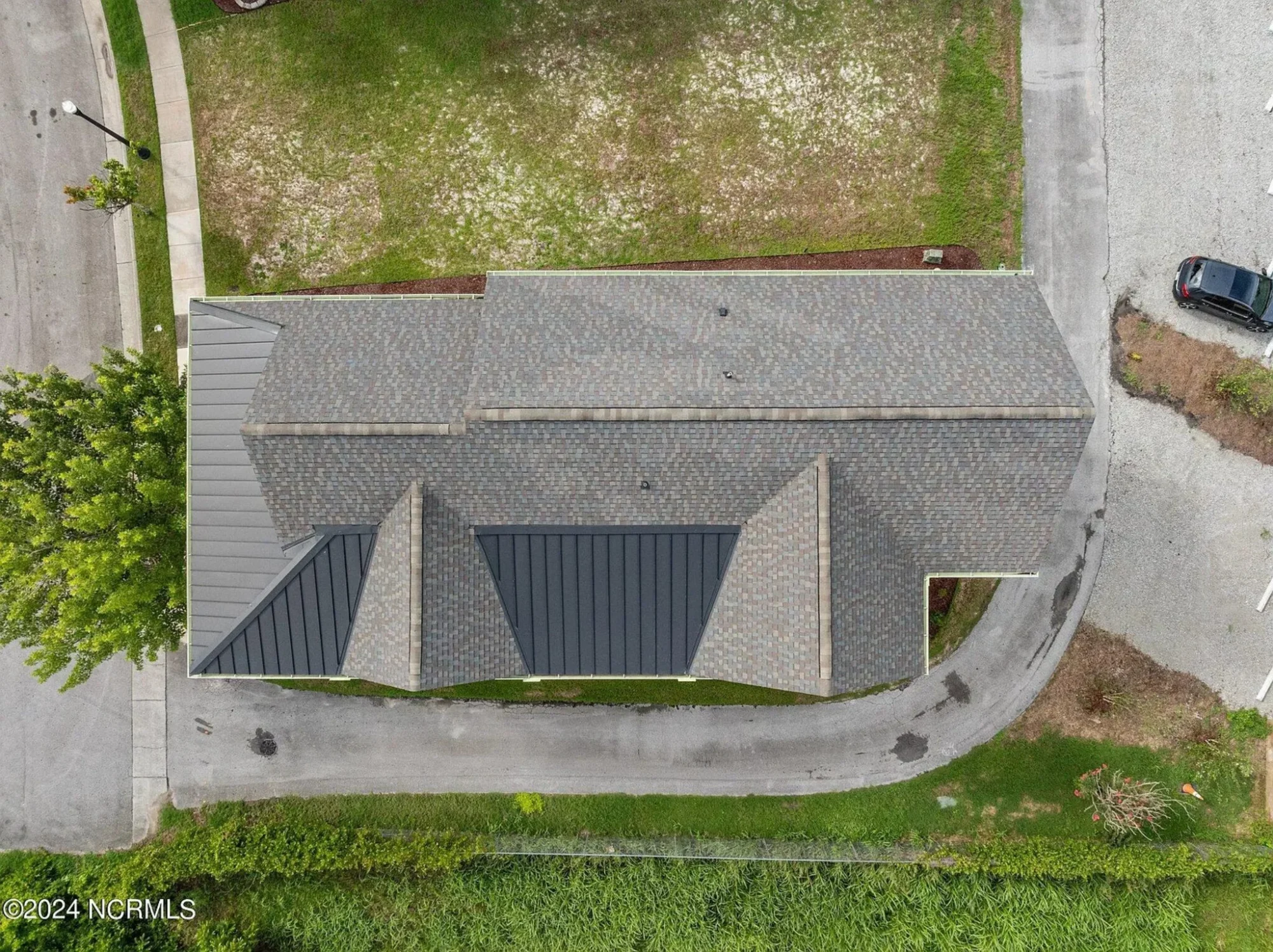 Modern house Plan with Detailed CAD Blueprint and Architecture