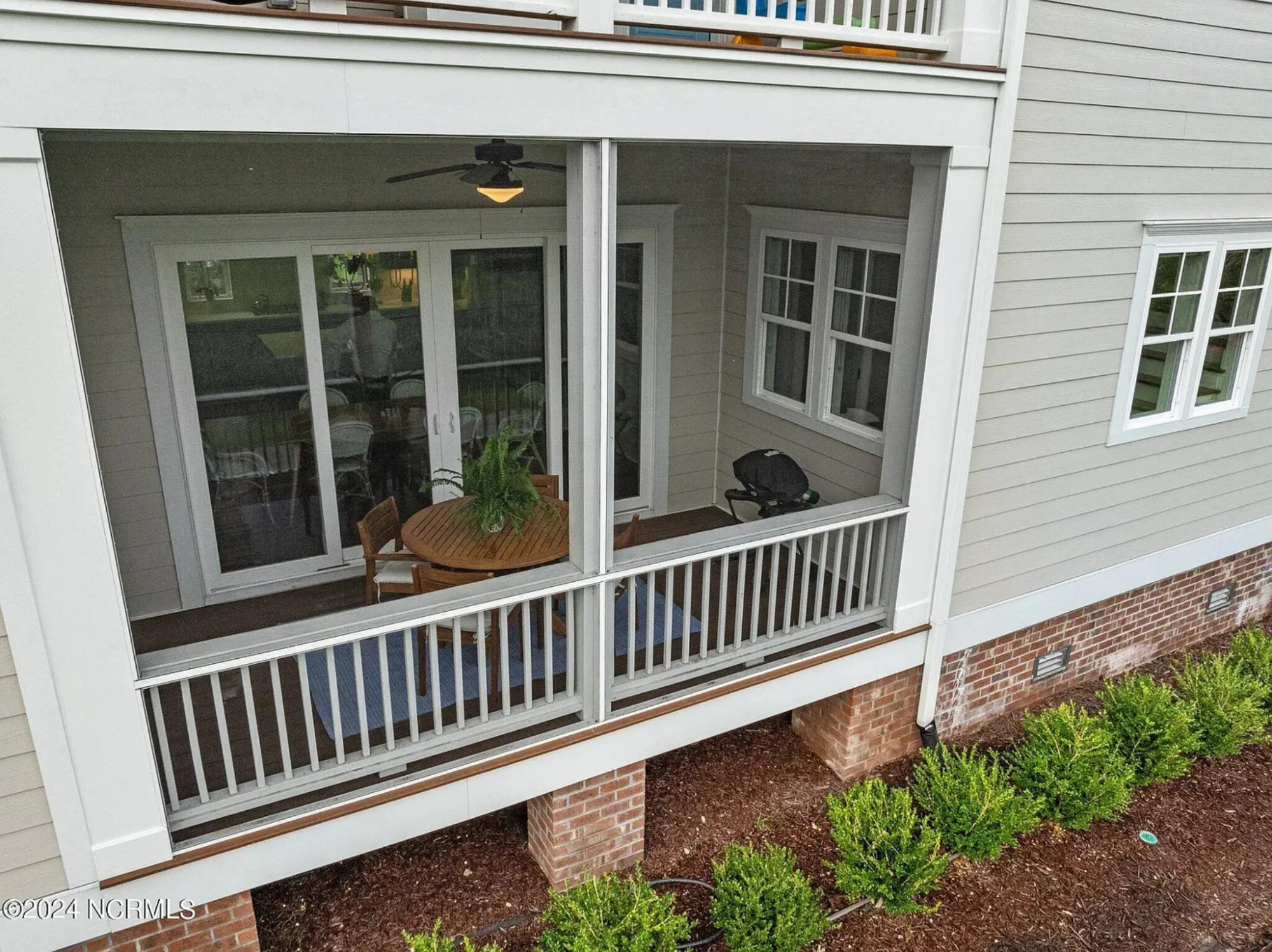 Modern house Plan with Detailed CAD Blueprint and Architecture