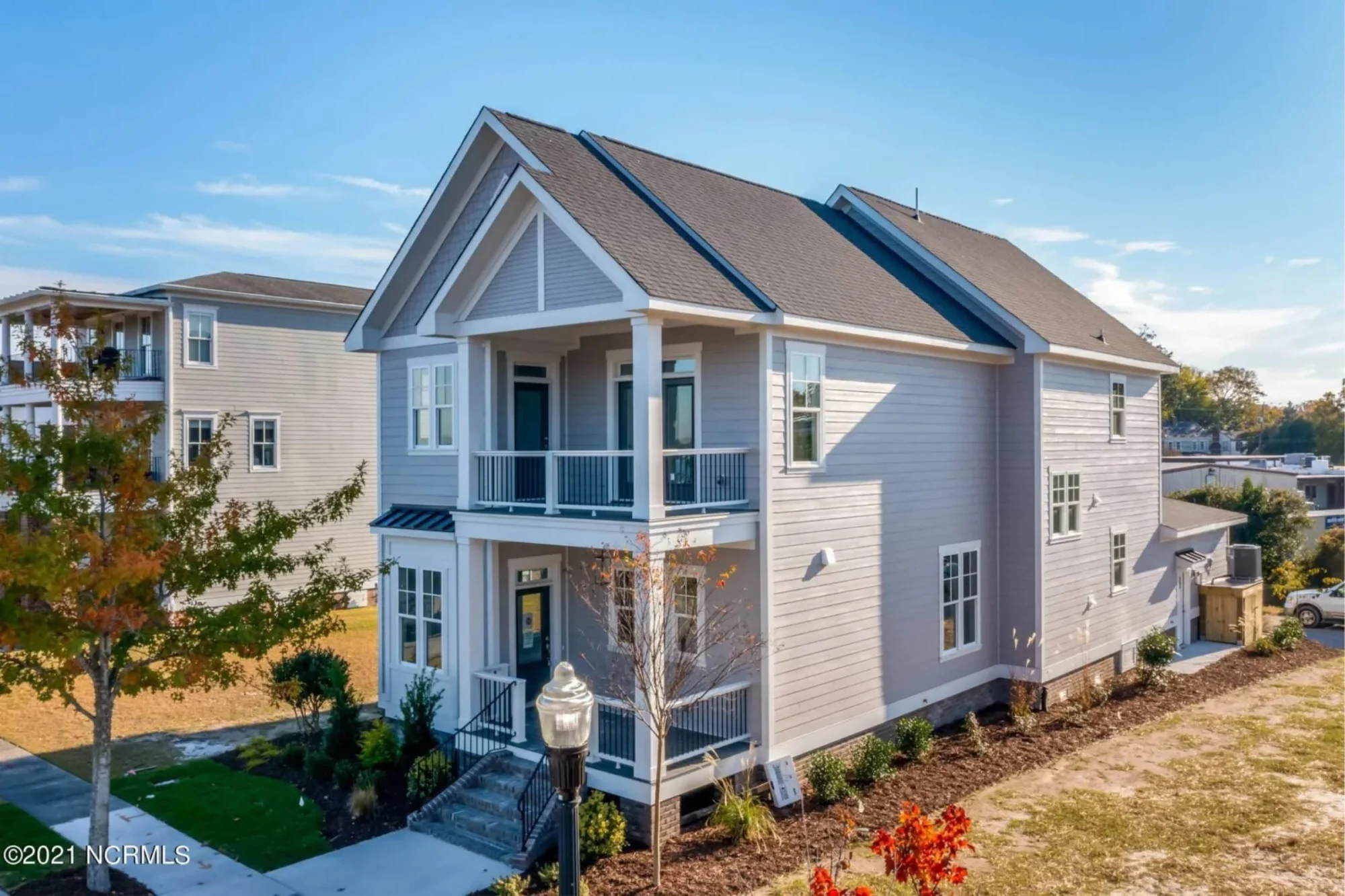 Modern 2-Story house Plan with CAD Blueprint & Designs