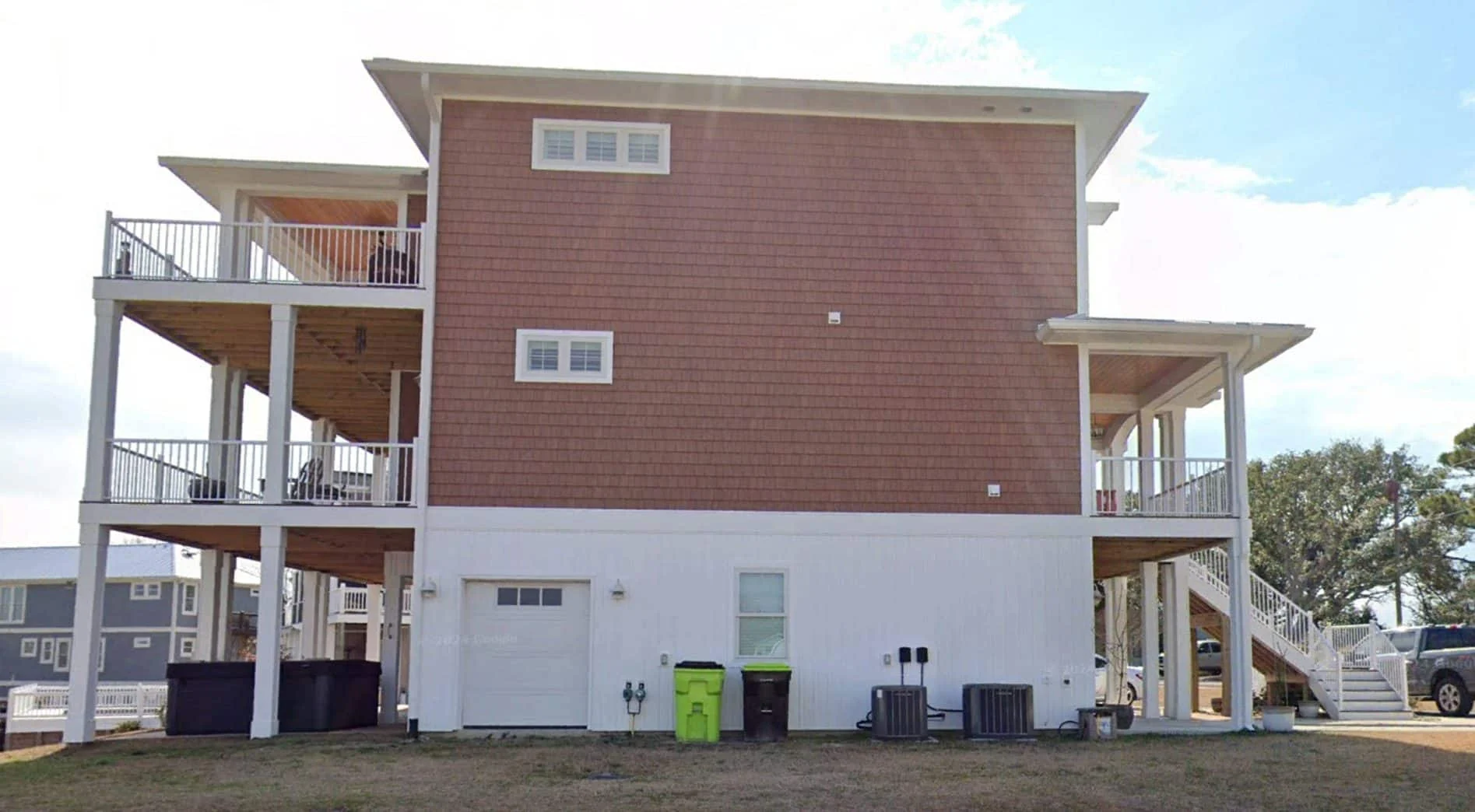 Stunning 2-Story house Plan with Coastal Designs & Blueprint