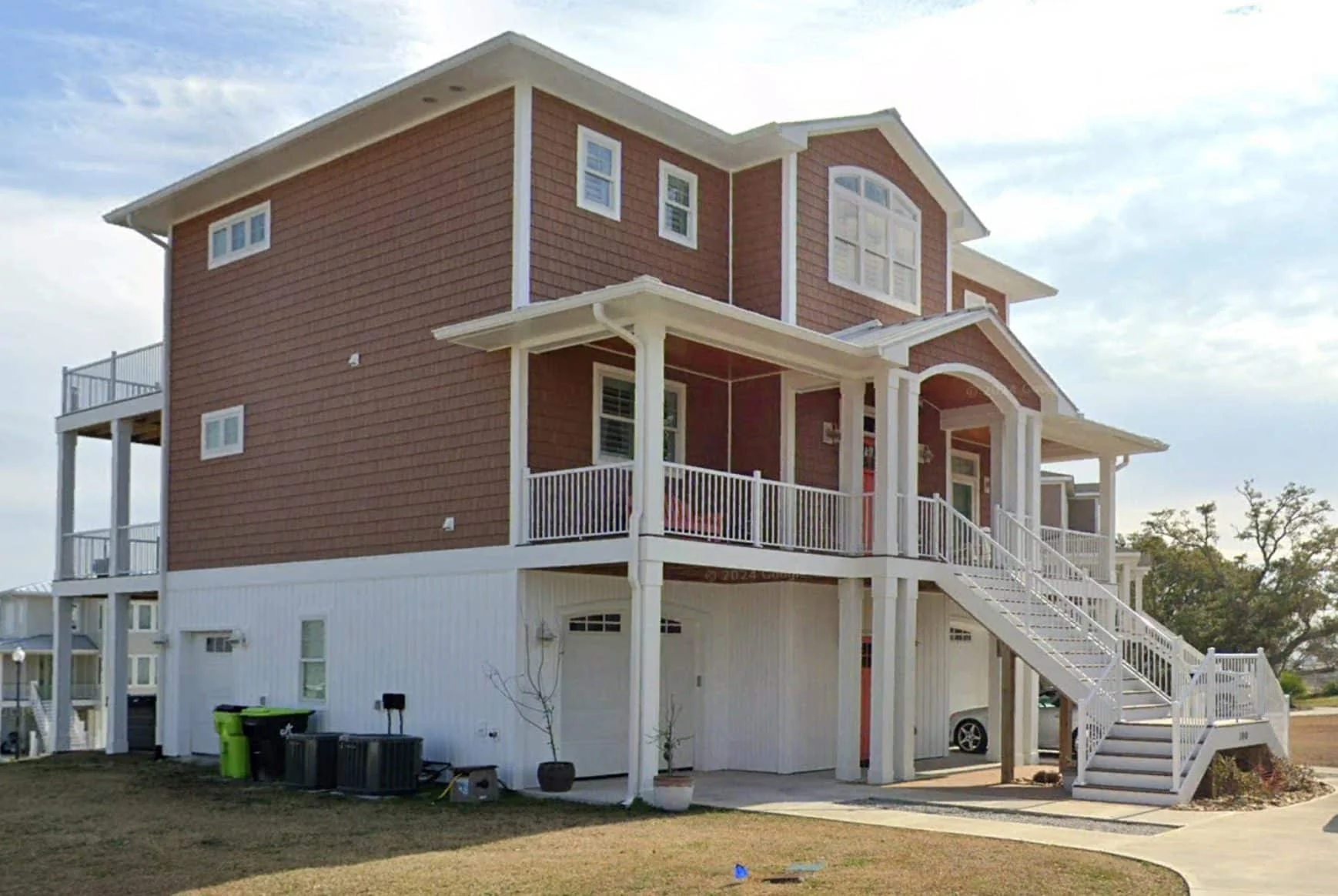 Stunning 2-Story house Plan with Coastal Designs & Blueprint