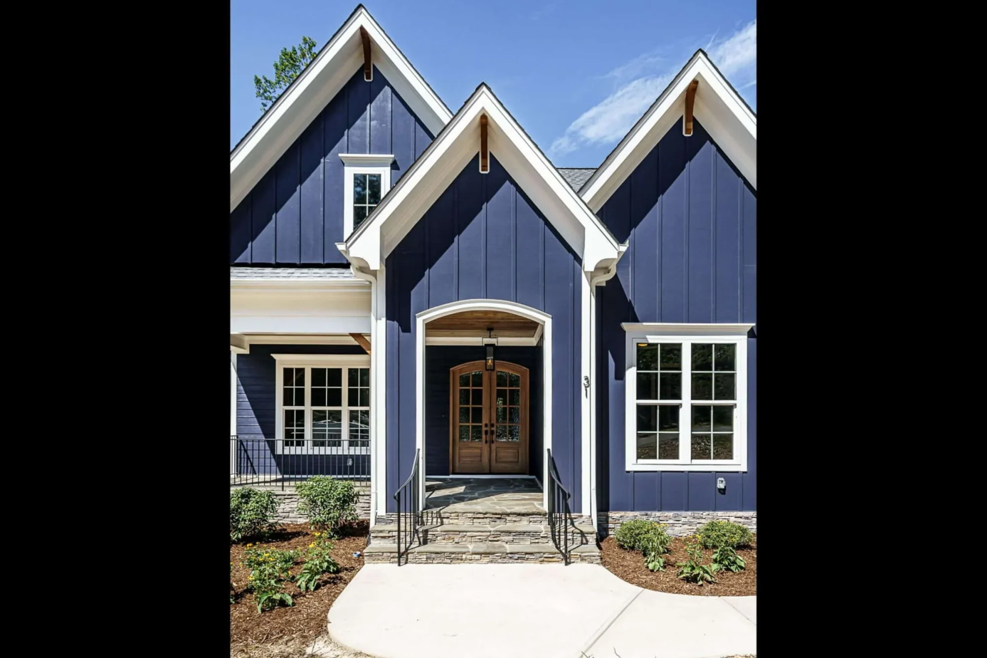 Modern Craftsman house Plan with CAD Designs and Floor Blueprint