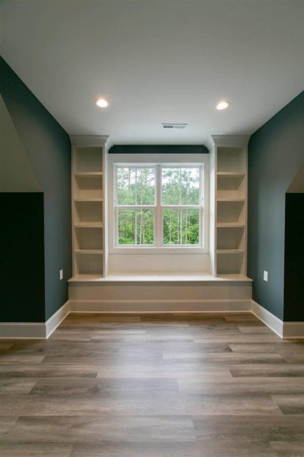 Craftsman house Floor Plan: CAD Blueprint with Elegant Designs