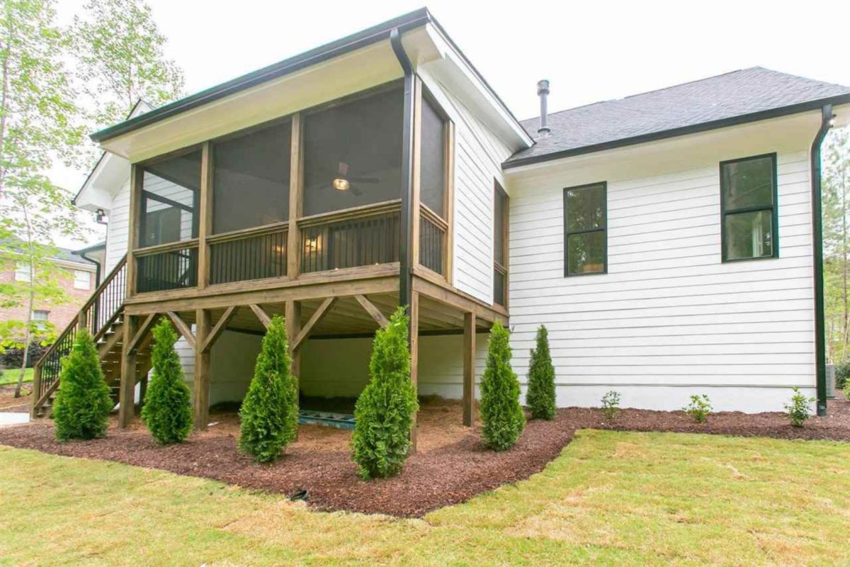 Craftsman house Floor Plan: CAD Blueprint with Elegant Designs