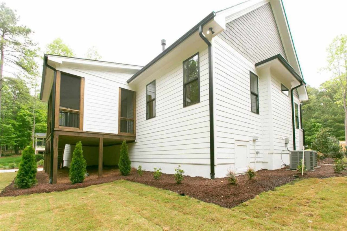 Craftsman house Floor Plan: CAD Blueprint with Elegant Designs