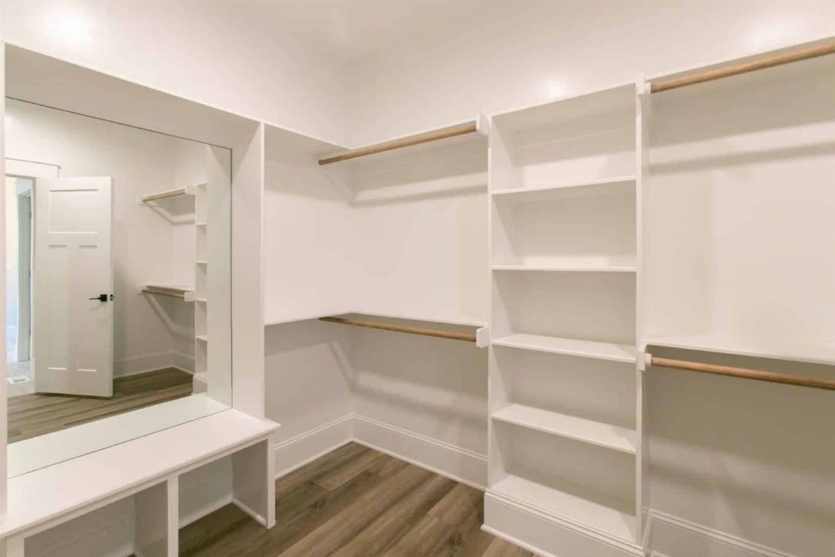 Craftsman house Floor Plan: CAD Blueprint with Elegant Designs