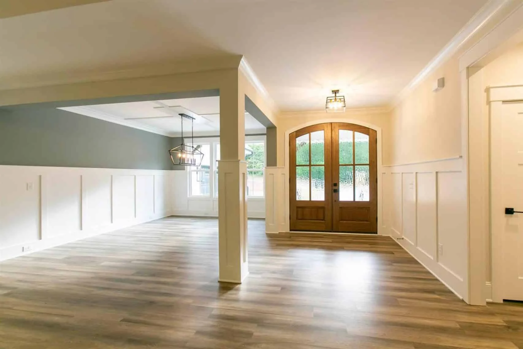 Craftsman house Floor Plan: CAD Blueprint with Elegant Designs