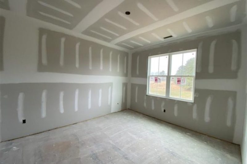 Modern Craftsman house Plan with Spacious Floor Designs