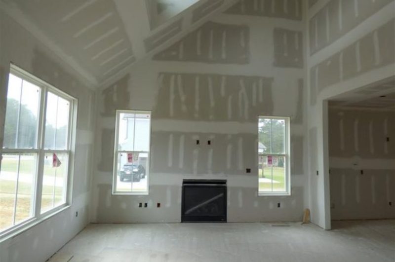 Modern Craftsman house Plan with Spacious Floor Designs