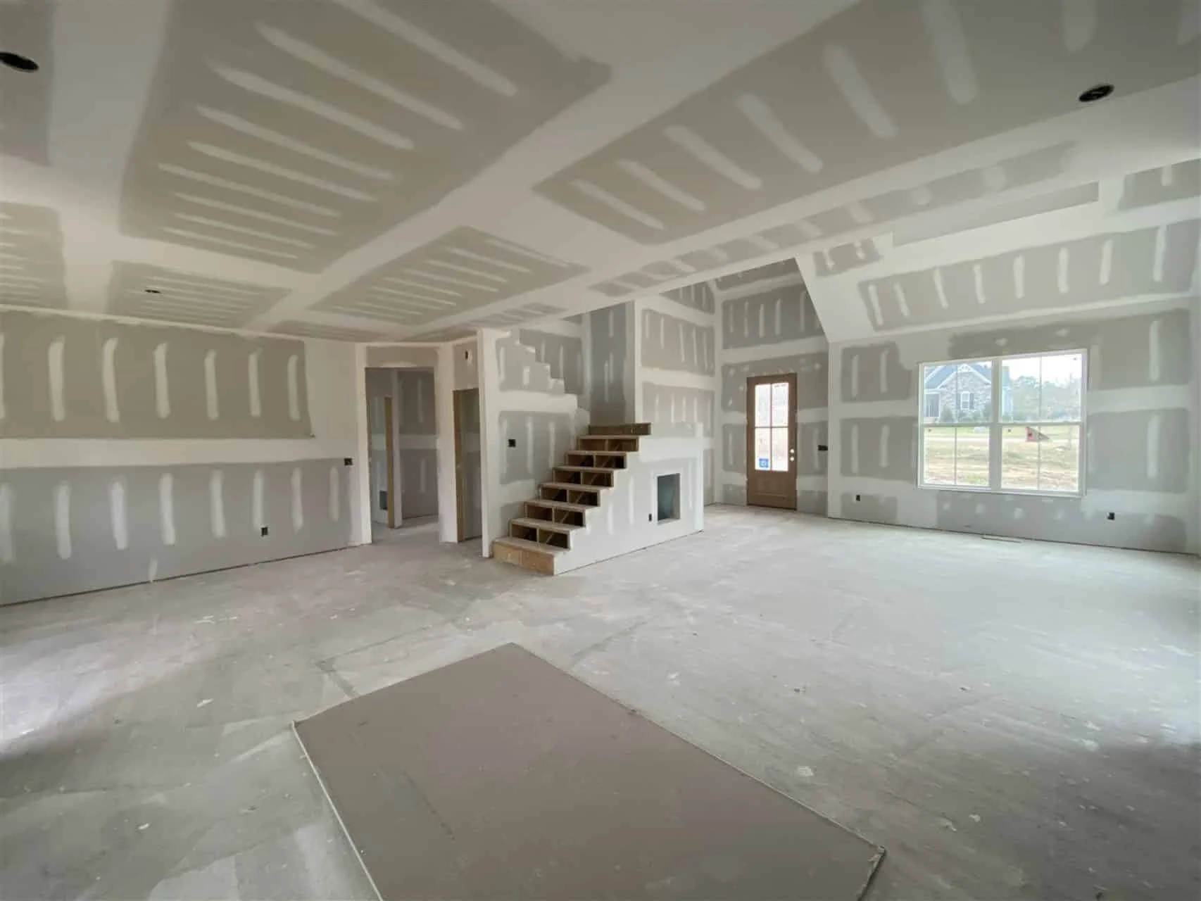 Modern Craftsman house Plan with Spacious Floor Designs