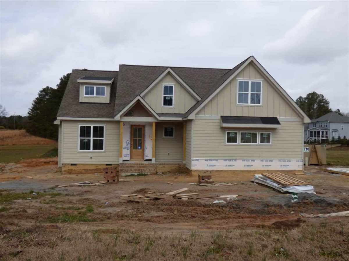 Modern Craftsman house Plan with Spacious Floor Designs