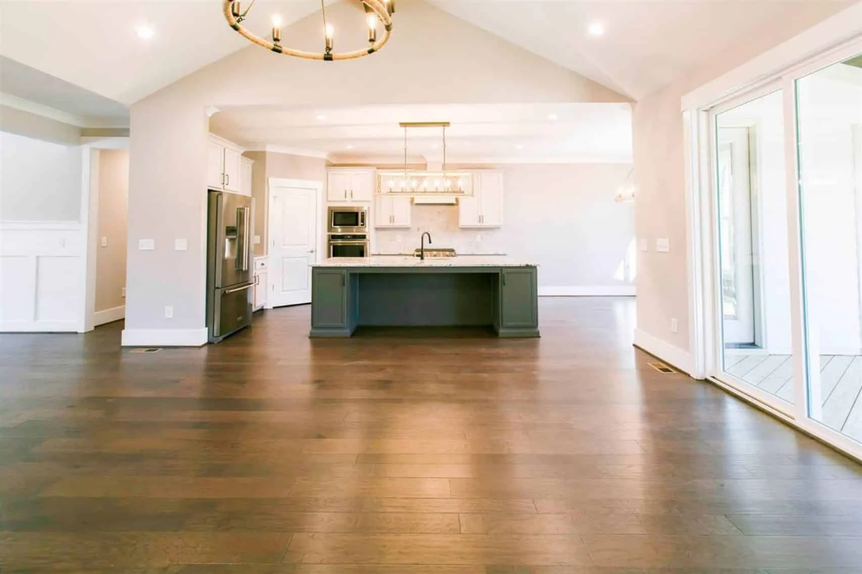 Modern Craftsman house Plan with Spacious Floor Designs