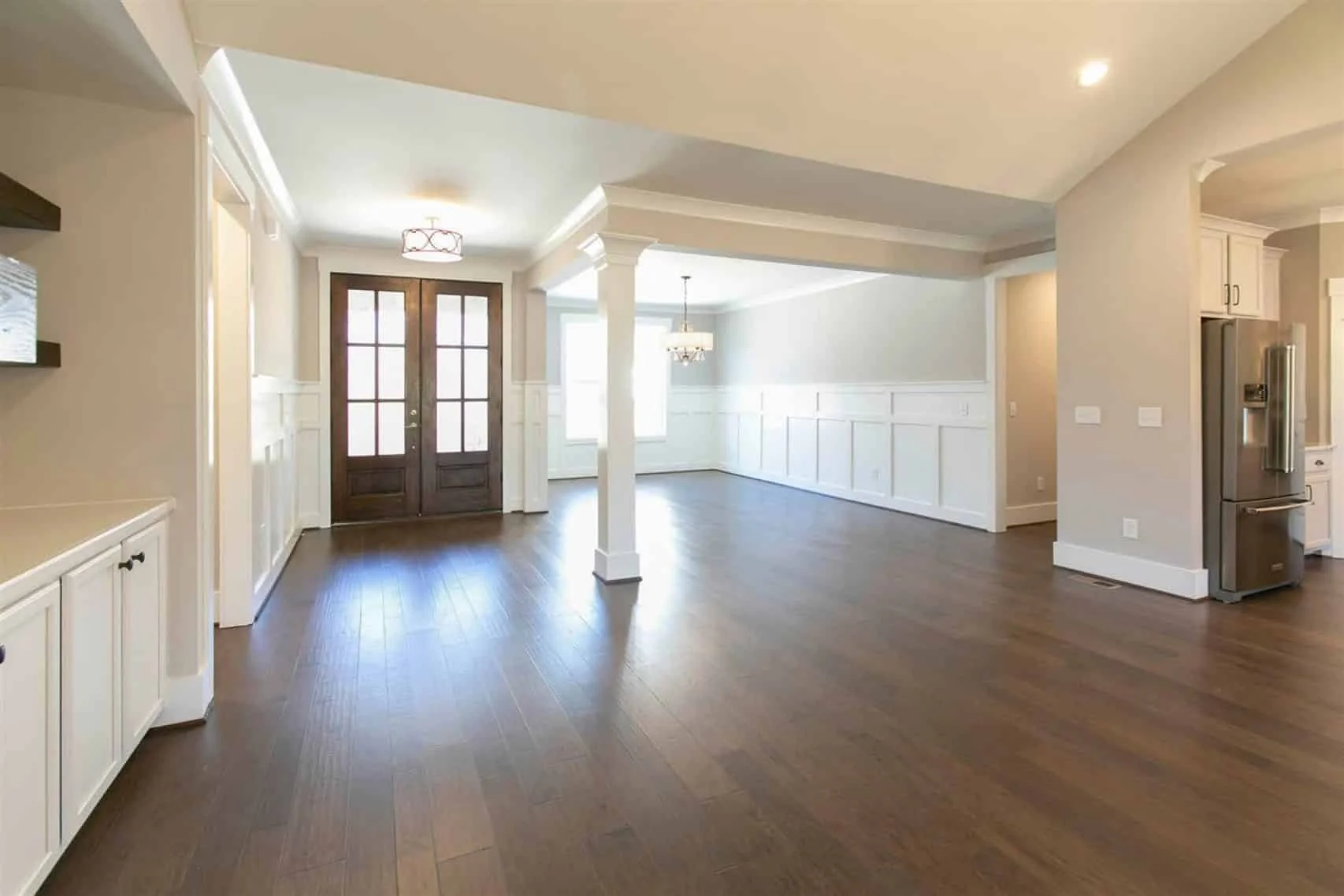 Modern Craftsman house Plan with Spacious Floor Designs