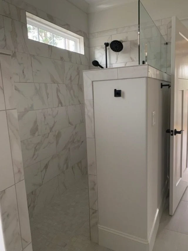 Spacious house Plan with Modern Design and CAD Blueprint Features