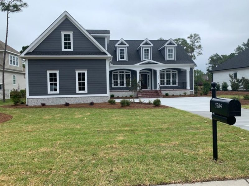 Spacious house Plan with Modern Design and CAD Blueprint Features