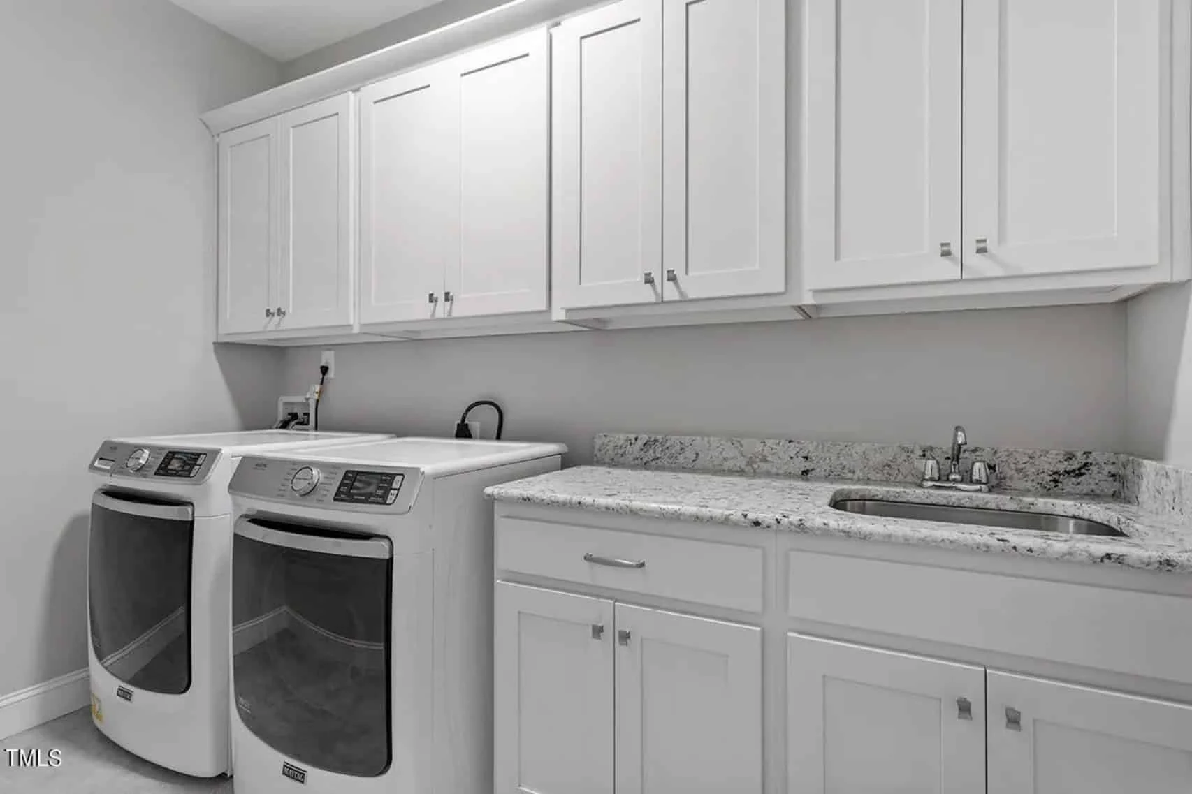 Craftsman house Floor Plan - 4 Bedrooms, 3.5 Baths, Blueprint CAD Design