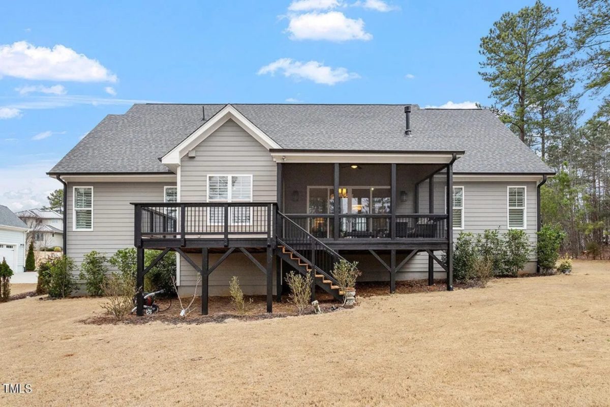 Craftsman house Floor Plan - 4 Bedrooms, 3.5 Baths, Blueprint CAD Design