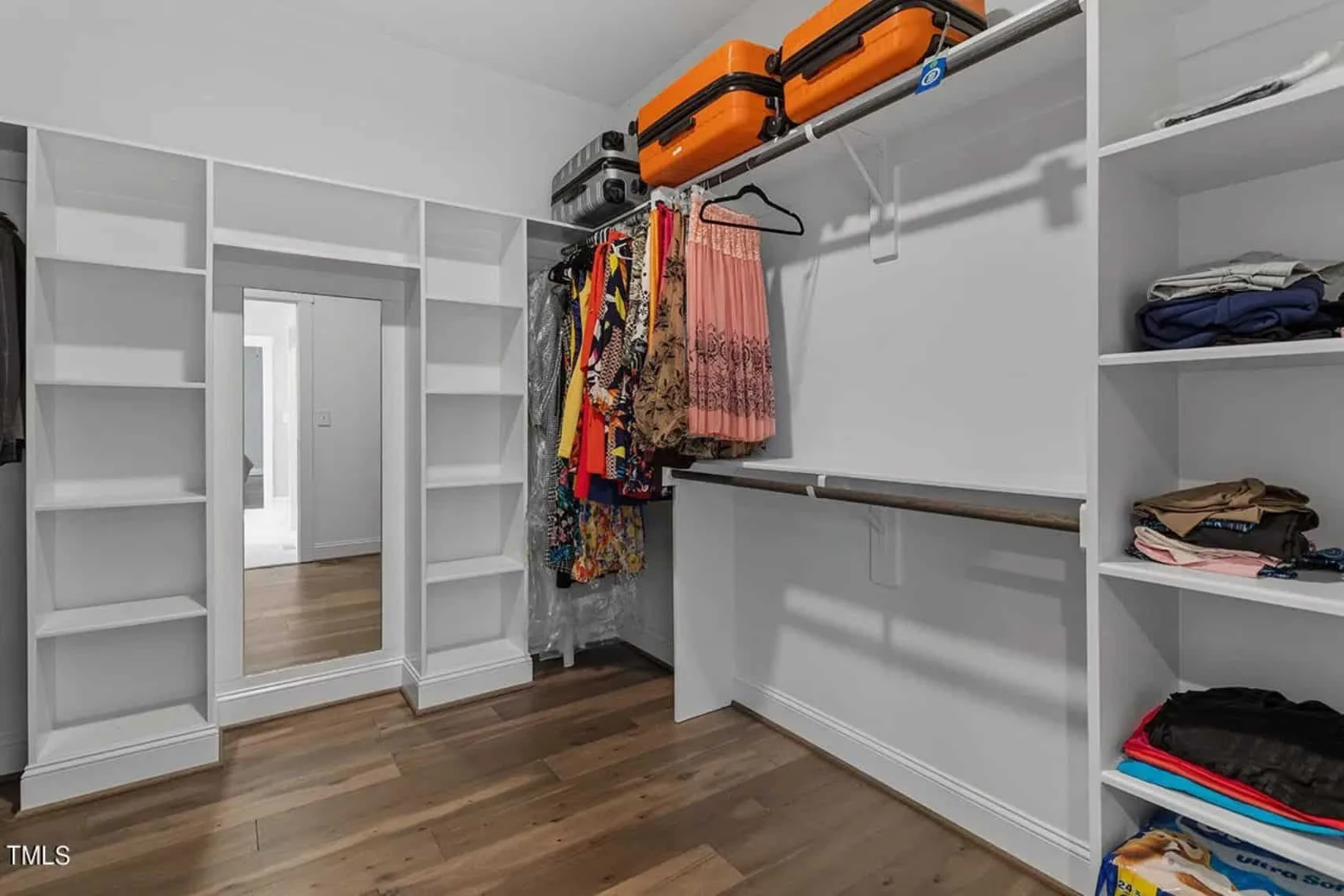 Craftsman house Floor Plan - 4 Bedrooms, 3.5 Baths, Blueprint CAD Design