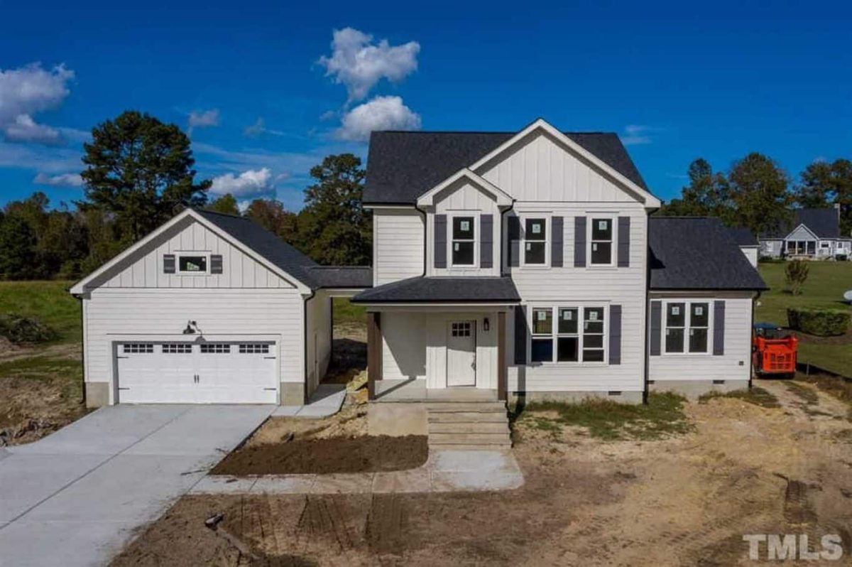 Modern Suburban house Plan with 3 Beds and Stylish Architecture