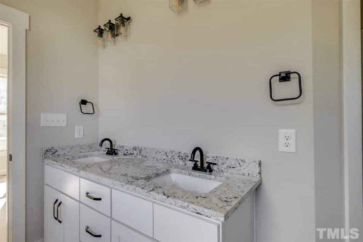 Modern Suburban house Plan with 3 Beds and Stylish Architecture