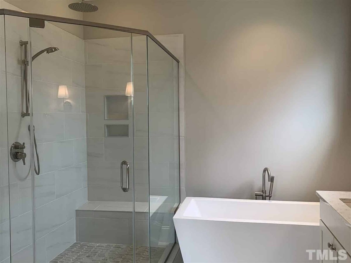 Beautiful Southern house Floor Plan with 2 Stories and CAD Designs