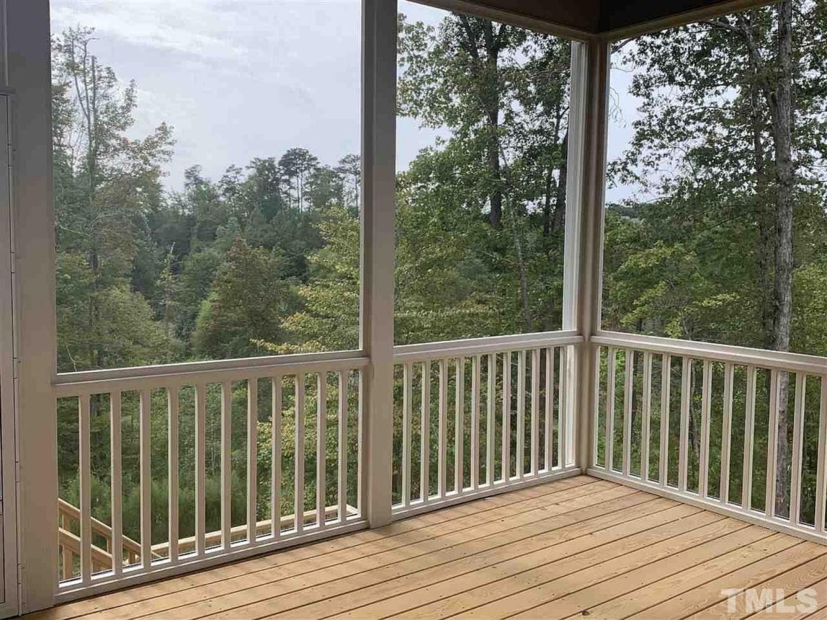 Beautiful Southern house Floor Plan with 2 Stories and CAD Designs