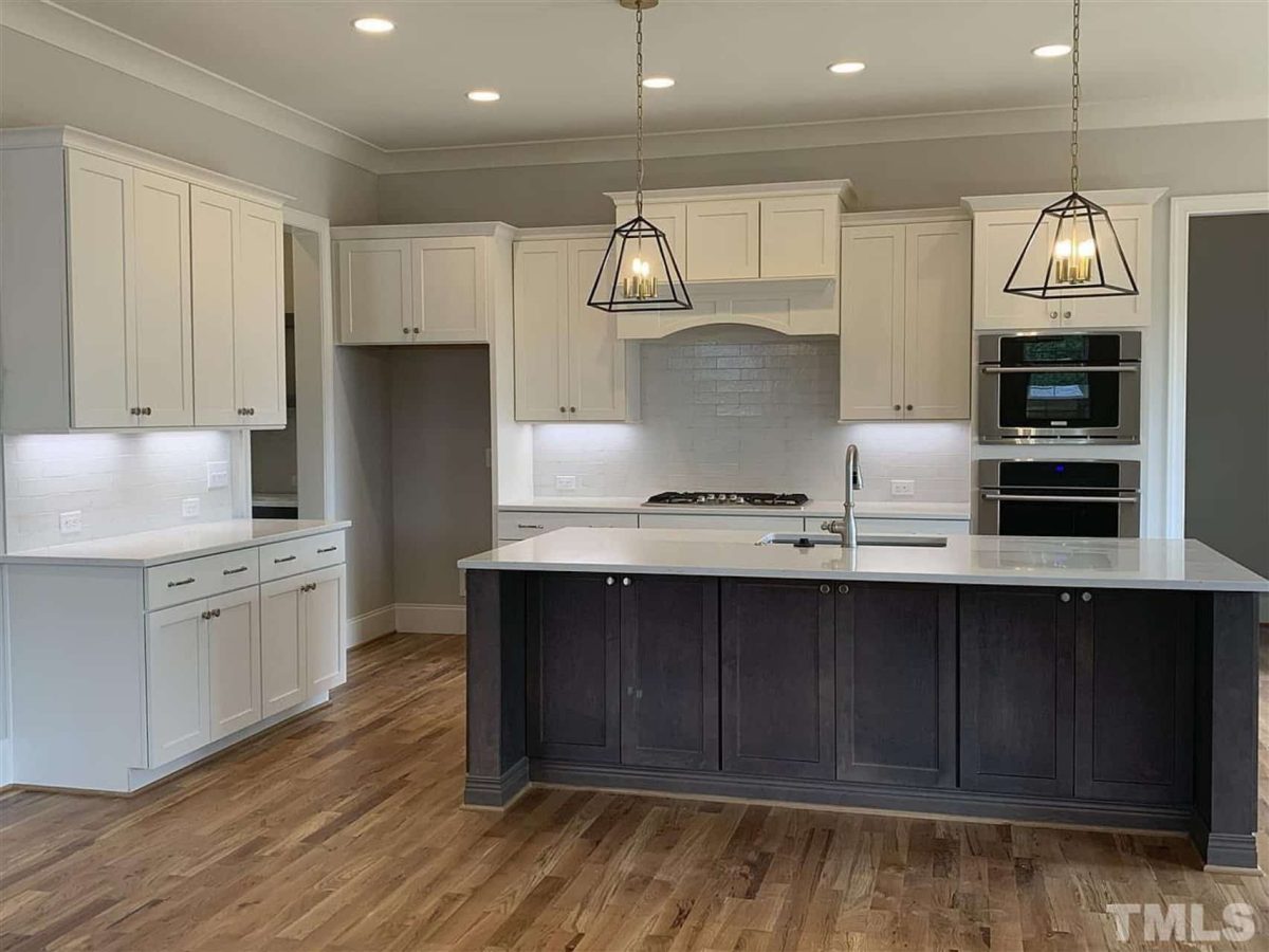 Beautiful Southern house Floor Plan with 2 Stories and CAD Designs