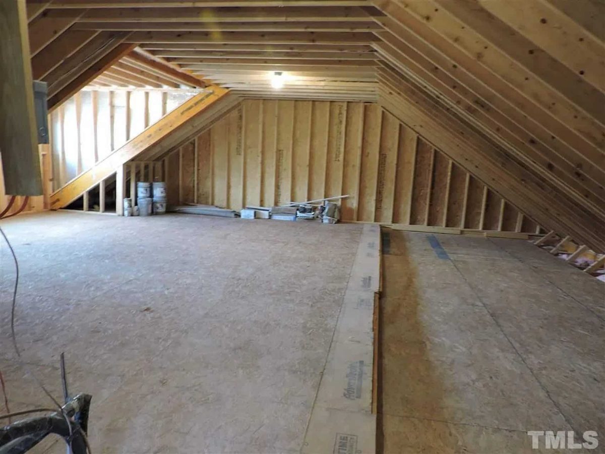 Traditional house Plan with 2-Story CAD Designs