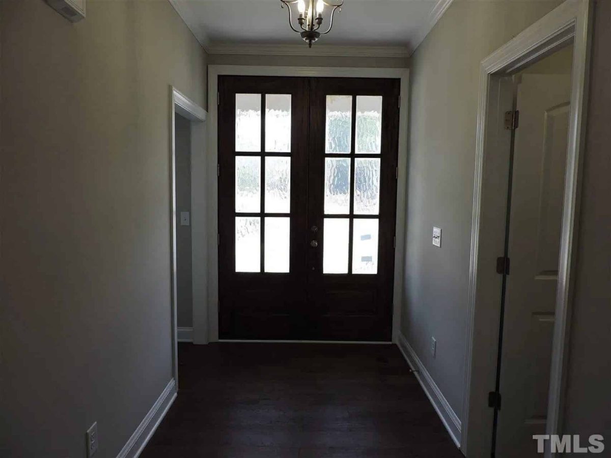 Traditional house Plan with 2-Story CAD Designs