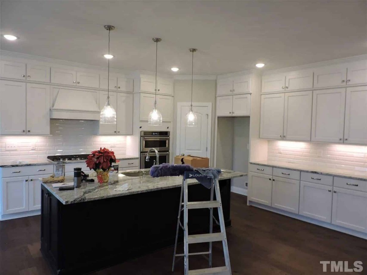 Traditional house Plan with 2-Story CAD Designs