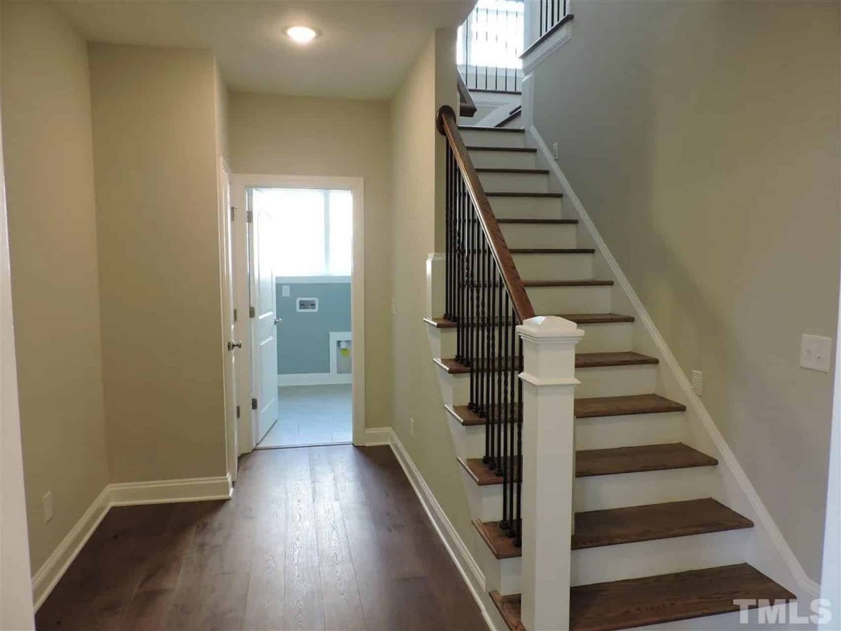 Traditional house Plan with 2-Story CAD Designs