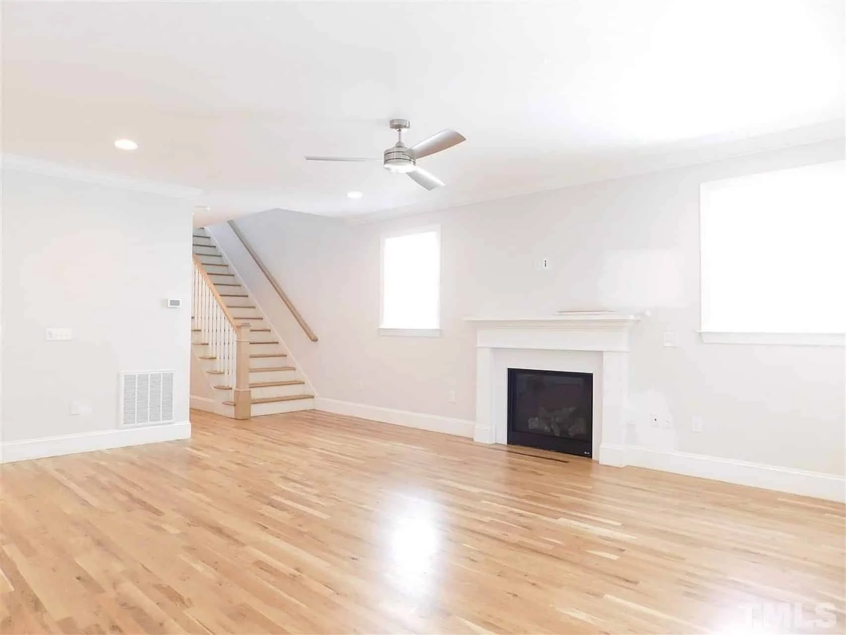 Modern Craftsman house Plan with Basement and Bonus Room