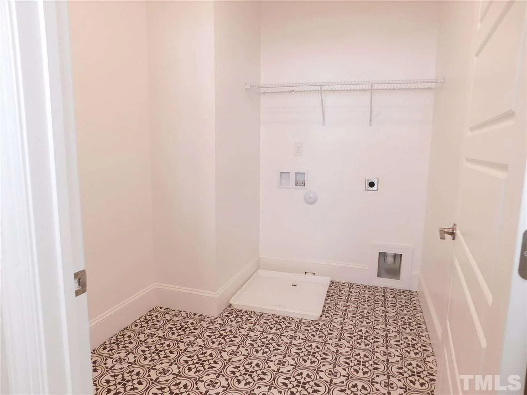 Modern Craftsman house Plan with Basement and Bonus Room