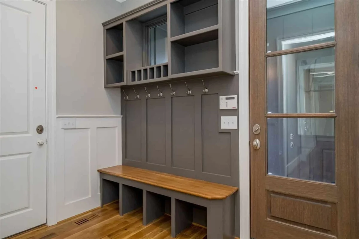 Charming 2-Story house Plan with Spacious Floor Plan and Modern Designs