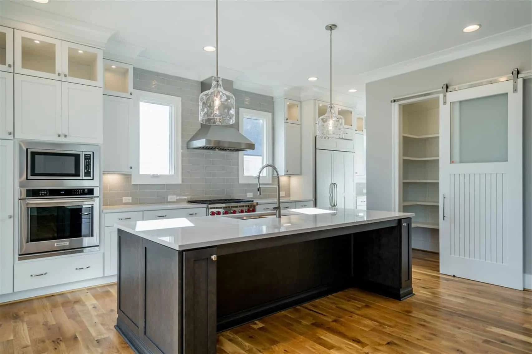 19-1587 HOUSE PLAN - Charming 2-Story House Plan with Spacious Floor Plan and Modern Designs 10 Charming 2-Story house Plan with Spacious Floor Plan and Modern Designs