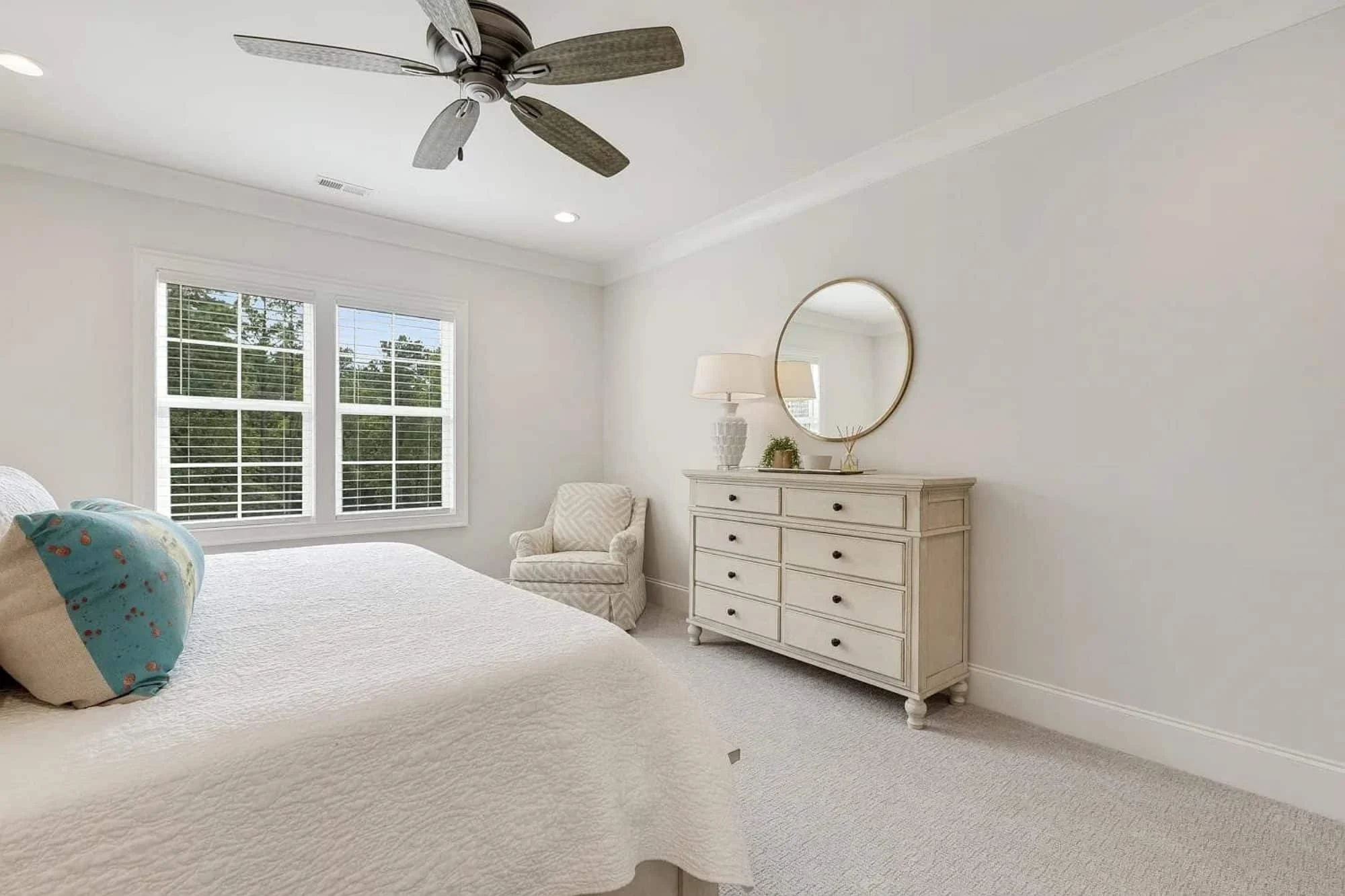 Elegant house Designs with Modern Floor Plan & Architecture