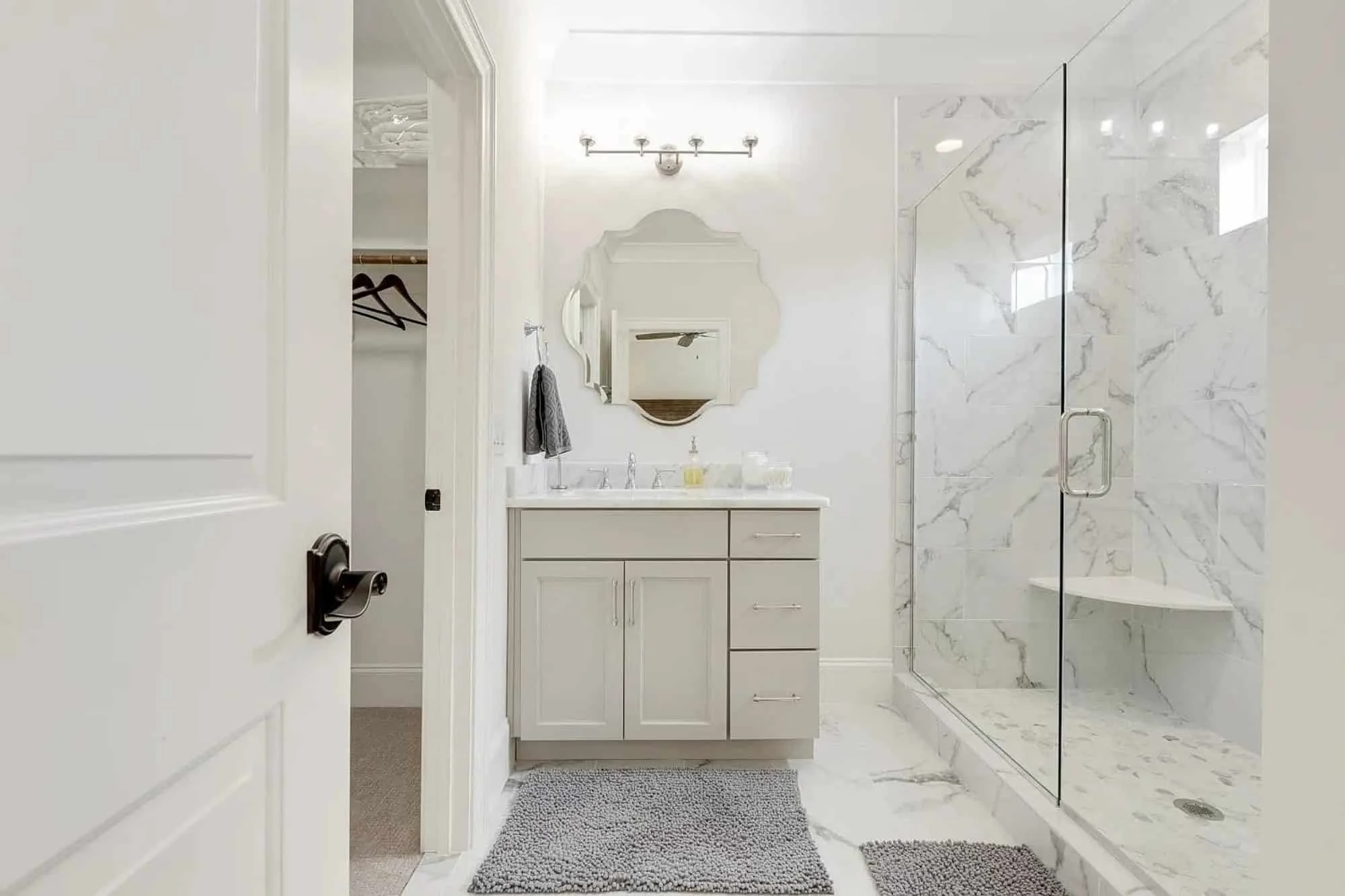 Elegant house Designs with Modern Floor Plan & Architecture