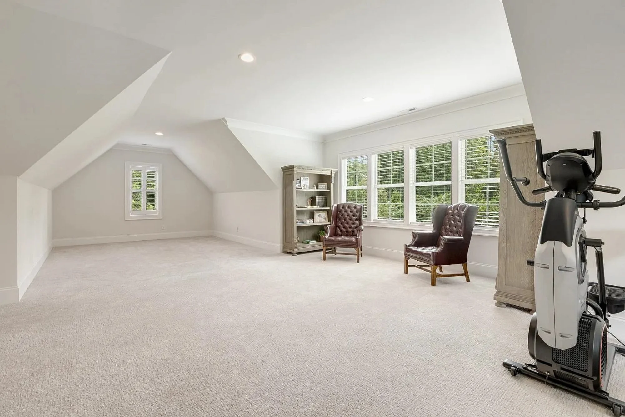 Elegant house Designs with Modern Floor Plan & Architecture