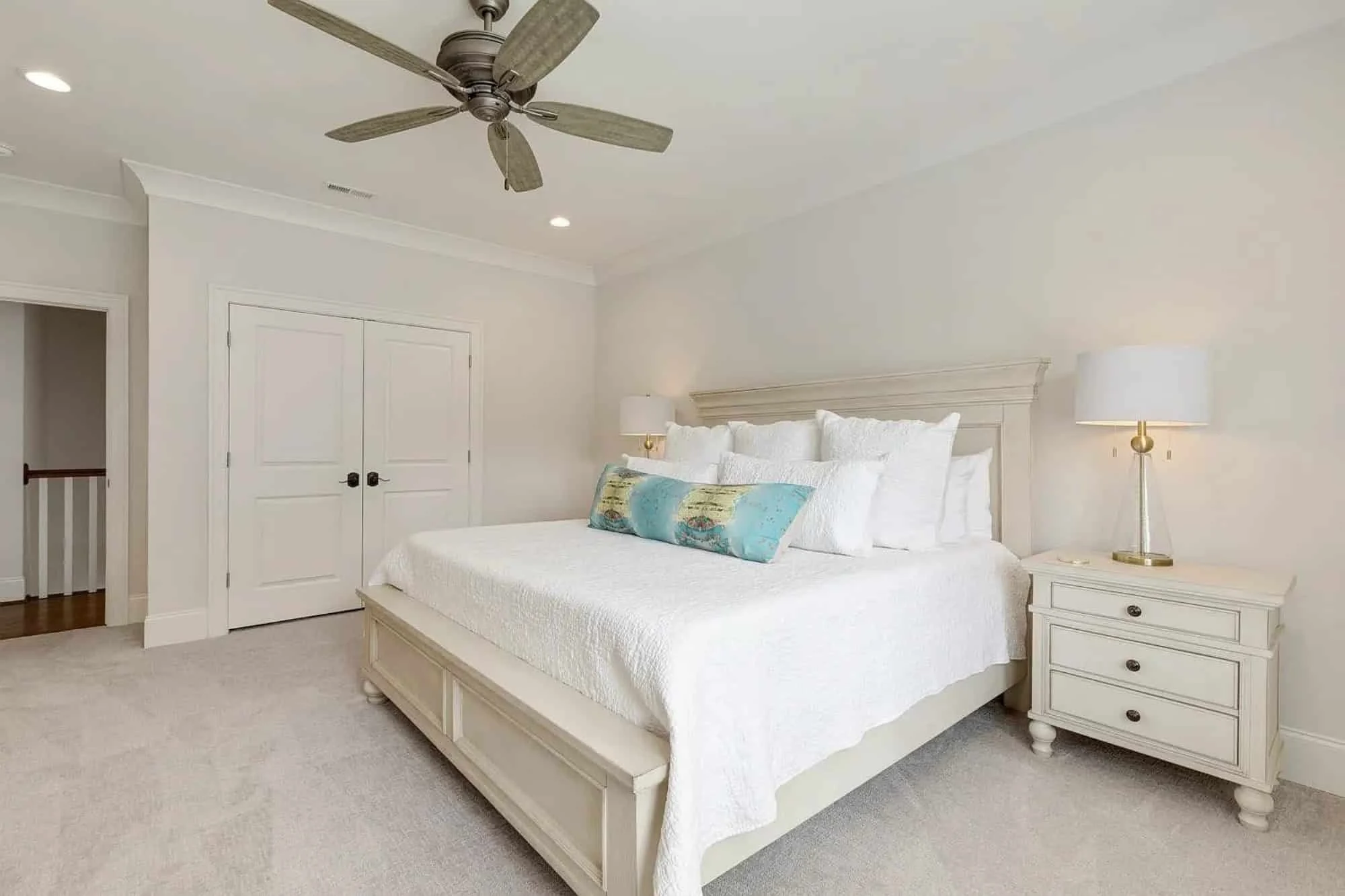 Elegant house Designs with Modern Floor Plan & Architecture