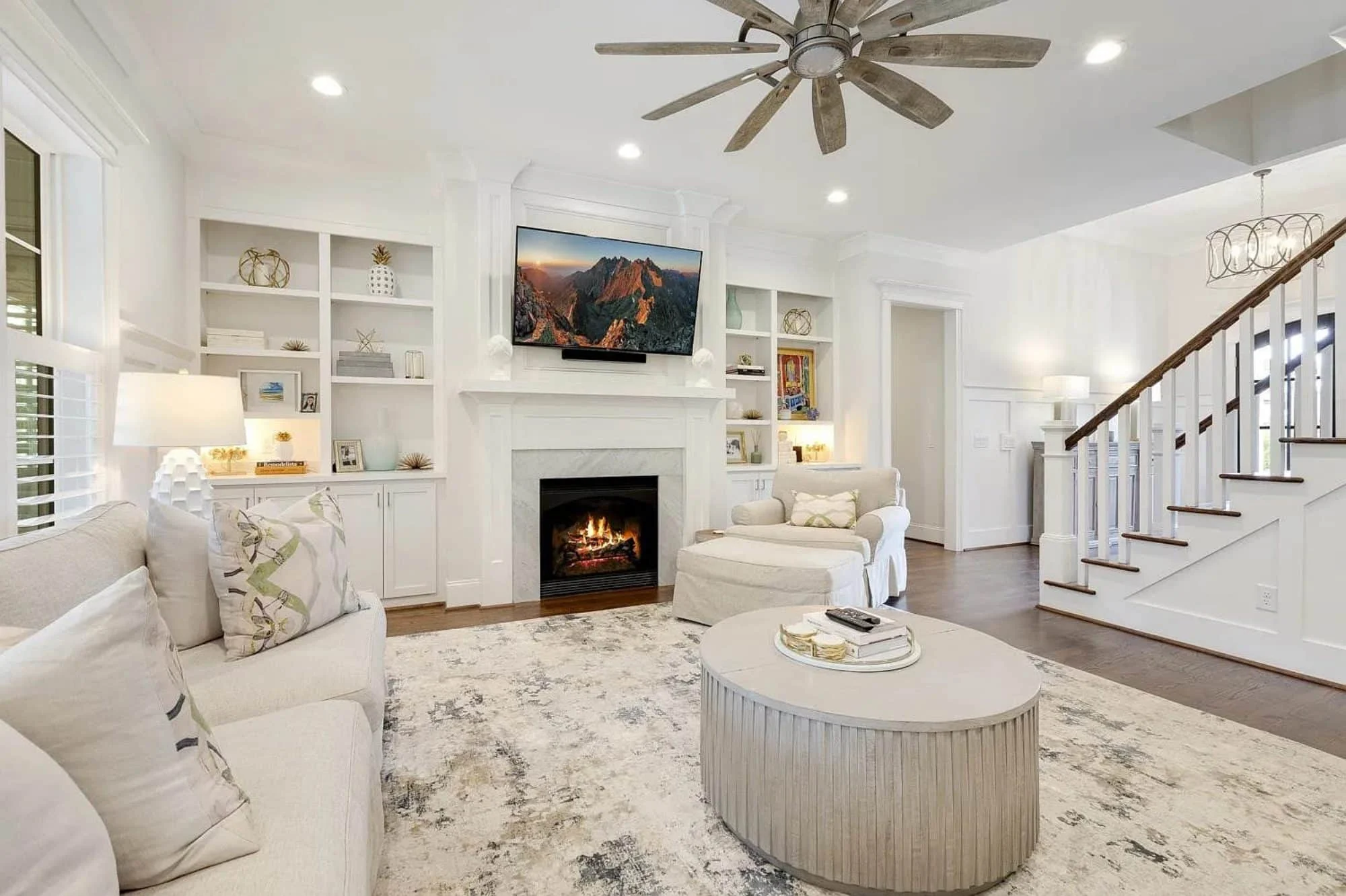 Elegant house Designs with Modern Floor Plan & Architecture