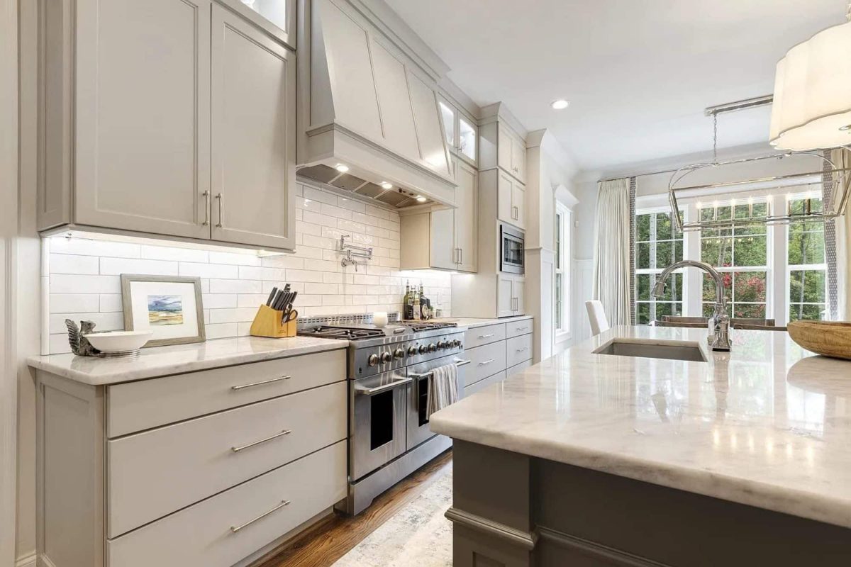 Elegant house Designs with Modern Floor Plan & Architecture