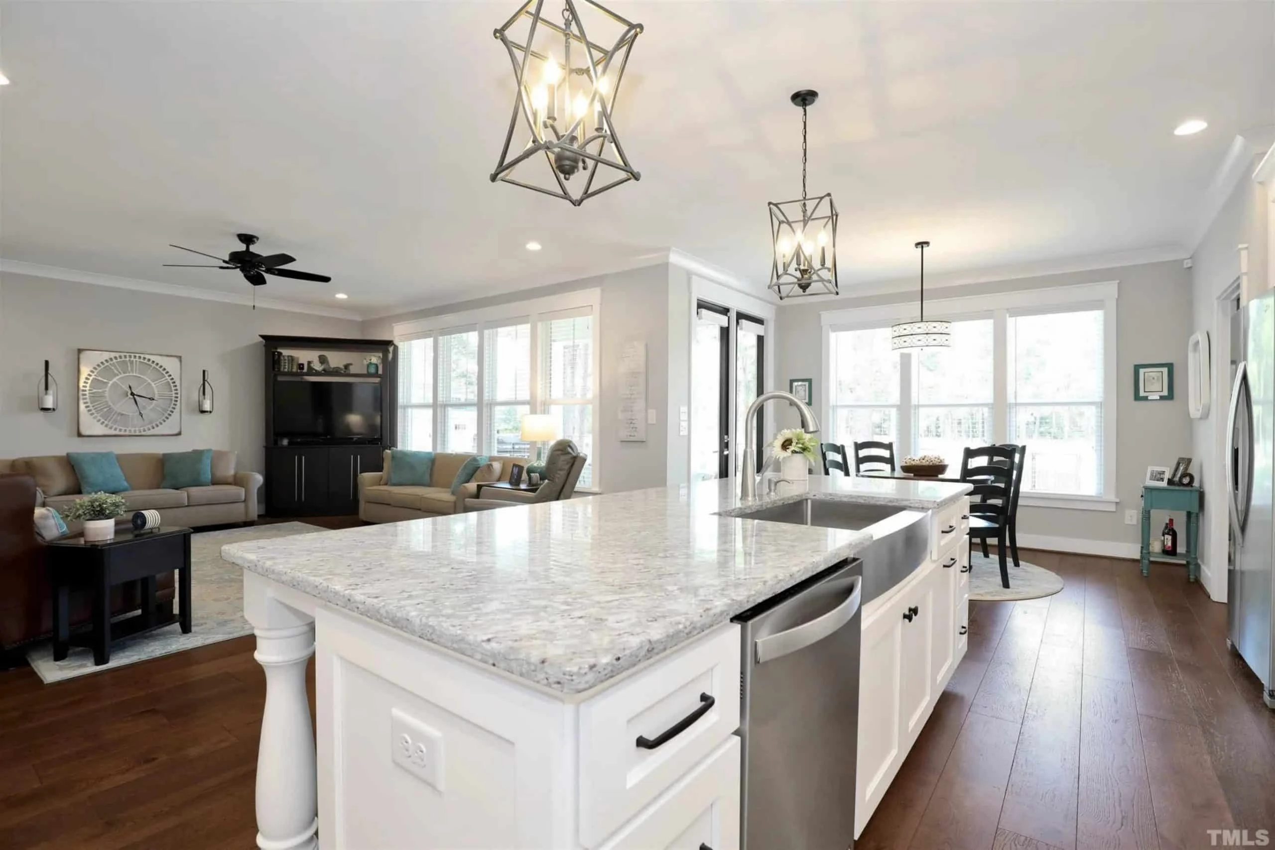 Modern Craftsman house Plan with CAD Designs and Blueprint